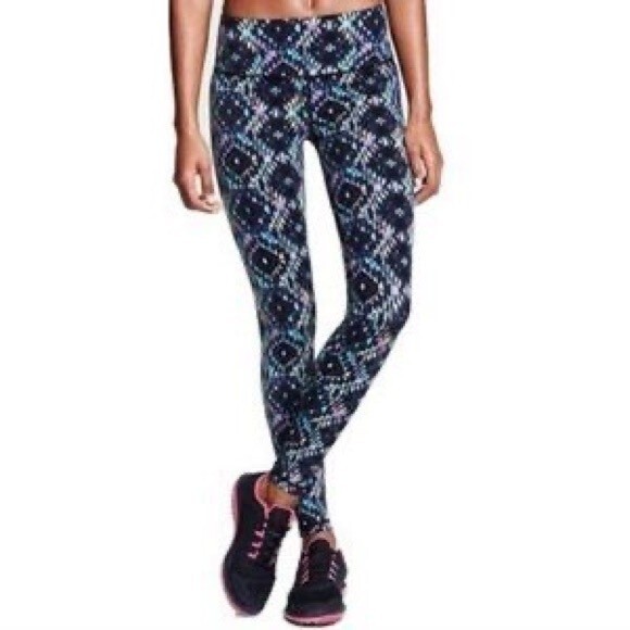 Victoria’s Secret Sz Medium Aztec Black & Fluorescent Compression Leggings - Picture 2 of 7